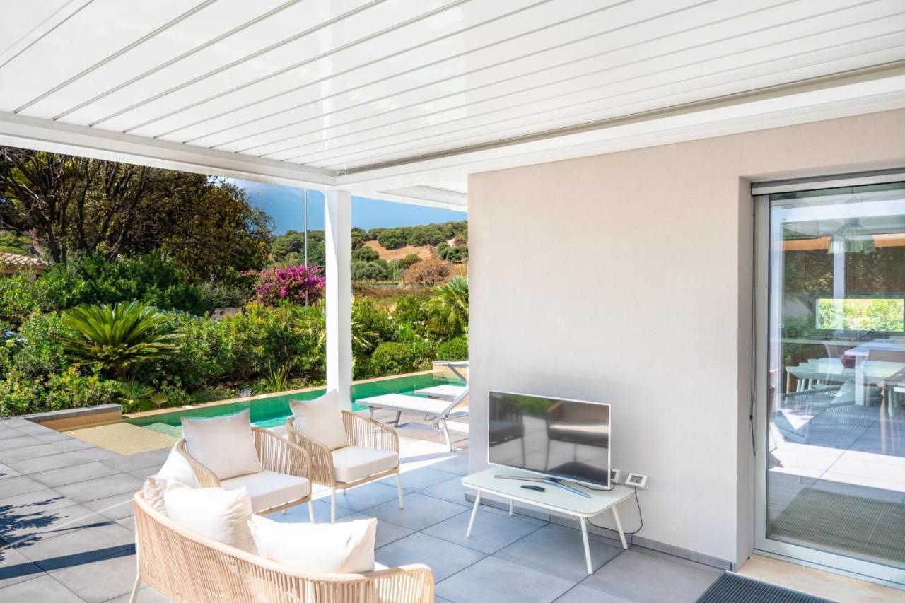 Villa Kosmos - Piscina E Giardino - Villasimius Exteriér fotografie