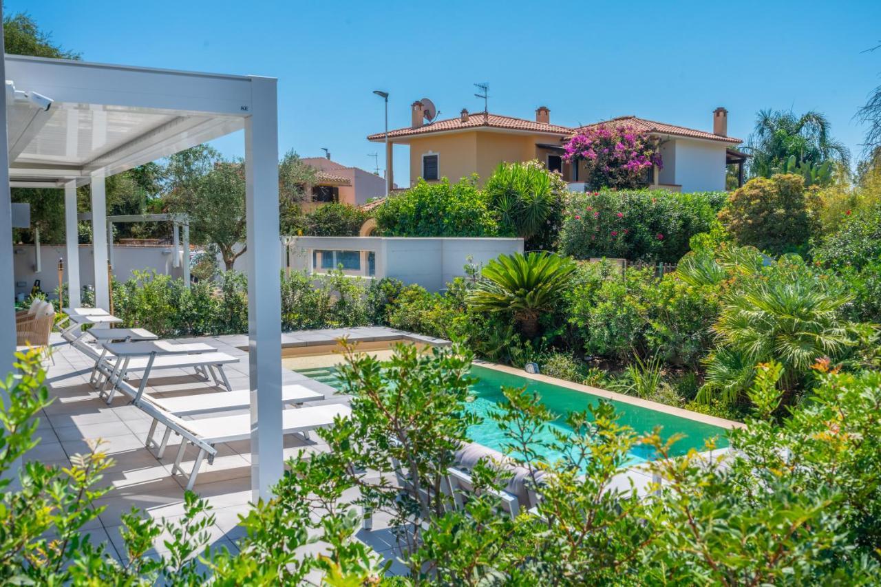 Villa Kosmos - Piscina E Giardino - Villasimius Exteriér fotografie